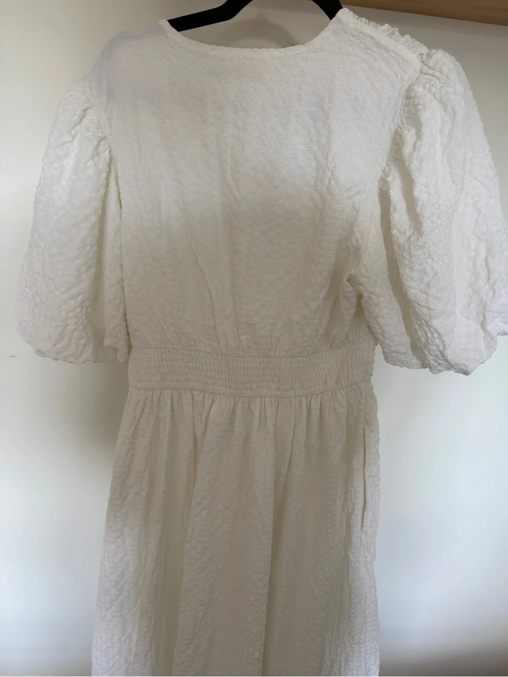Abercrombie & Fitch White Textured V-Neck Midi Dress with Tie